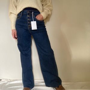 🌼High Rise Flared Leg Jean🌼